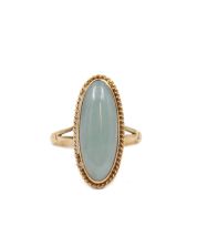 18K Yellow Gold Ladies Ring with Green Nephrite Jade – Size 8.5