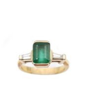 1.66ct Emerald and Diamonds 18k Yellow gold Ring 4.8gr Size-5.5