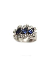 18 Karat White Gold Ladies 1.00 Carat Blue Sapphire and Diamond Ring