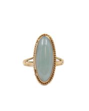 18 Karat Yellow Gold Ladies Green Nephrite Jade Ring 