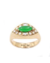 Burmese Jade and Diamond 14K yellow gold ring 