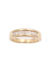 0.50ct Diamonds  14K yg ring  8x Princess cut Diamonds