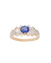 14K Yellow and White Gold 0.65ct Blue Sapphire Ring with 0.42ct diamonds Ring Size 8