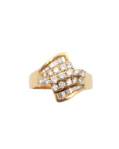 .82cts tcw Diamonds 18K Yellow Gold ring 7-grams with appraisal $4,000. Size 8.5